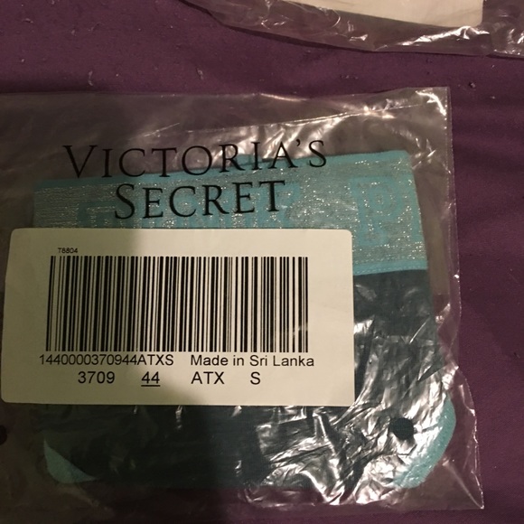 Victoria secret thongs - Picture 3 of 5